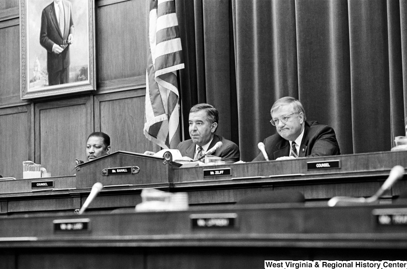 Photograph of Congressmen Nick Rahall and William Zeliff (NH) at a hearing