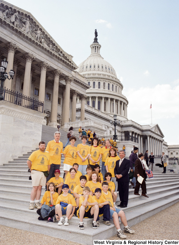 Photograph of a group from Bradley Elementary School with Congressman Nick Rahall