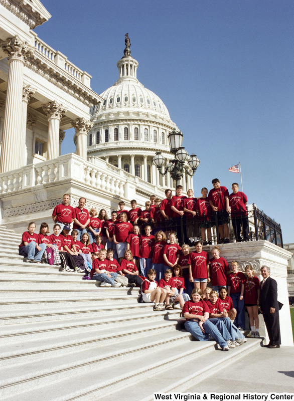 Photograph of Congressman Nick Rahall with students from Alderson Elementary School