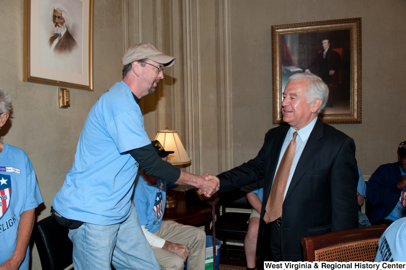 Congressman Rahall meets veterans at a military award ceremony.