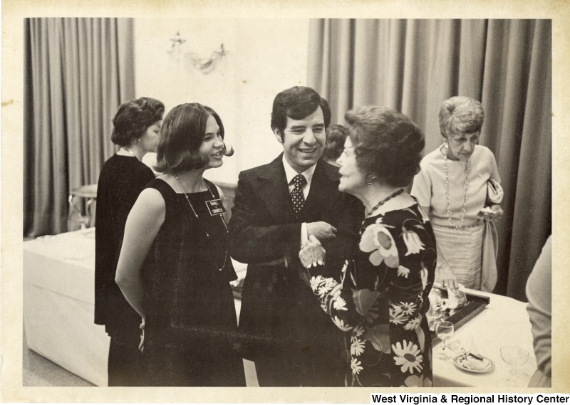 Congressman Nick Rahall II and his first wife, Helen, talking to Jackie Withrow.