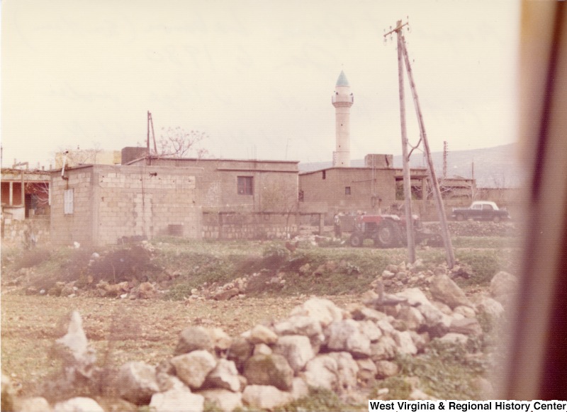 A photograph of a mosque in Qana, Southern Lebanon. The villiage is under the control of the United Nations Interim Force in Lebanon (UNIFIL) peacekeeping forces in Lebanon.